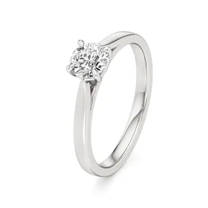 Bague solitaire en diamant rond éternel - Product Image 1