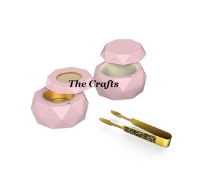 Brûleur de Bakhoor en bois de couleur marron tendance avec calligraphie, forme triangulaire, brûleur de Bakhoor Mabkhara - Product Image 2