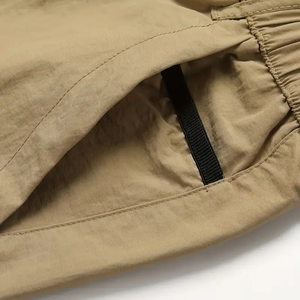 Pantalones cortos ligeros de nailon con cordón para hombre, ropa deportiva informal de verano, color sólido, ajuste cómodo, cuidado fácil - Product Image 5