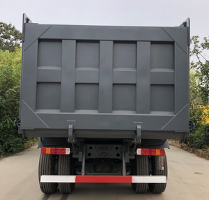 Camión Volquete de Servicio Pesado SINOTRUCK 8X4, 451-500HP, Diésel, Capacidad de 41-50T, para Transporte de Ingeniería - Product Image 2