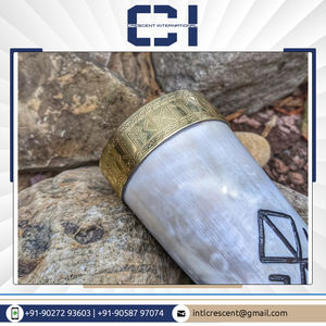 Taza para beber vikingo de cuerno de buey genuino más vendida de origen indio, suministro a granel de artesanías naturales a bajo precio - Product Image 2