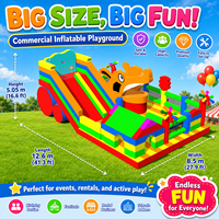 Aire de jeux gonflable commerciale sur le thème des animaux avec toboggan géant, zone de saut et jeux d'obstacles pour événements et locations