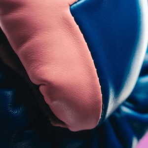 Guantes de Boxeo Profesionales con Cordones - Guantes de Entrenamiento y Sparring de Cuero Premium - Azul y Rosa para Muay Thai y Kickboxing - Product Image 3