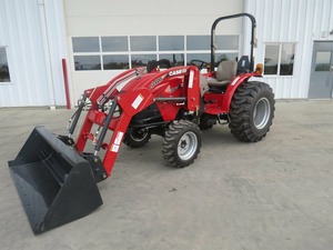 Tracteur agricole Case IH 35A 4WD avec chargeur frontal, couleur rouge, tracteur à roues multifonctionnel - Product Image 4