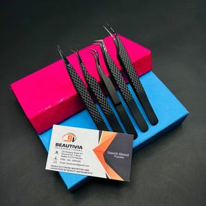 Pinzas para pestañas con logotipo grabado personalizado más vendidas, Punta puntiaguda de agarre fuerte, Material de acero inoxidable sostenible probado a mano - Product Image 3