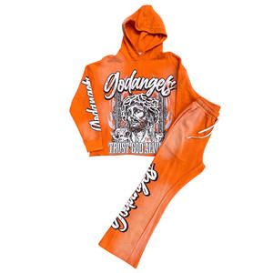 Ensemble de survêtements à capuche et de jogging imprimés de style hip-hop pour hommes avec des motifs graphiques uniques et audacieux - Product Image 3