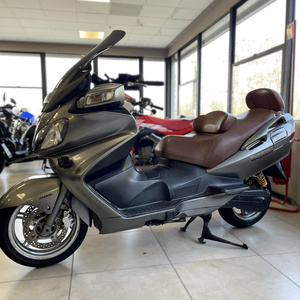 Scooter à essence Suzuki Burgman 650 - Product Image 1