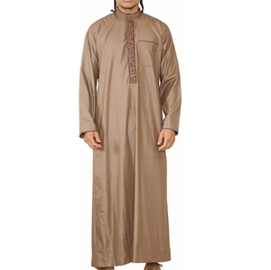 Abaya Traditionnelle Musulmane de Luxe de Qualité Supérieure pour Hommes – Vêtement Islamique Élégant en Coton Respirant au Design Moderne – Thobes en Gros - Product Image 1