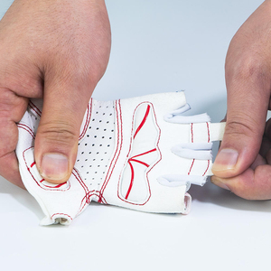 Guantes de Ciclismo para Hombre y Mujer, Medios Dedos, Unisex, con Almohadilla de Gel, para Bicicleta de Montaña, con Agarre Antideslizante, Transpirables, con Absorción de Impactos en la Palma - Product Image 3