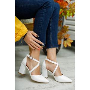 Scarpe col tacco a tracolla Carmen