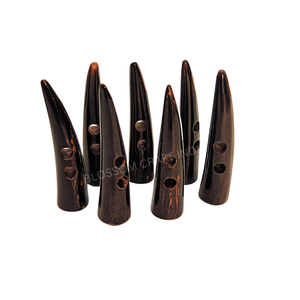 Cuchara de palanca de cuerno de búfalo natural personalizada Botones de cuerno de buey y búfalo estilo Ángel para ropa de invierno y Blazers - Product Image 1