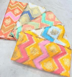 ผ้าไหมผ้าทอหรูหราออกแบบได้ตามต้องการสีสันสดใสลวดลายสีทึบที่มอบเสน่ห์อันงดงามงานฝีมือทุกชิ้นทำจากผ้าฝ้าย30% - Product Image 5