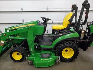 Oferta Especial 2025 John Deere 1025R Tractor Subcompacto 4x4 con Cargador, Cortadora y Retroexcavadora, Fabricado en EE. UU., Listo para Exportación - Product Image 4