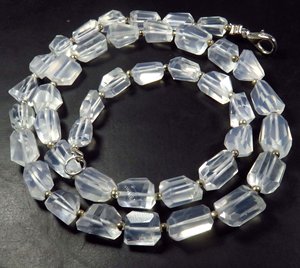 สร้อยคอหินควอตซ์ใสธรรมชาติทรงเหลี่ยมขนาด 8-12 มม. ความยาว 18 นิ้ว หินหลวมคุณภาพสูงจากอาร์คันซอ - Product Image 4