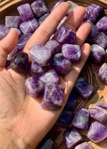 Pierres d'améthyste polies en gros, cristaux sculptés Feng Shui 15-30mm, en vrac, pour la guérison, la métaphysique, le Reiki, la méditation, artisanat Khambhat - Product Image 3