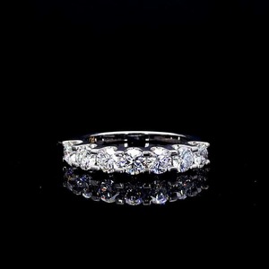 Aniva Jewels, anillo de banda de diamante de Color plateado, anillo de boda clásico, joyería pavimentada, anillos de compromiso de circonita cúbica para mujer - Product Image 2