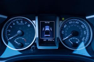 โตโยต้า ทาโคมา ลิมิเต็ด ดับเบิ้ลแค็บ 4x4 ปี 2023 - Product Image 2