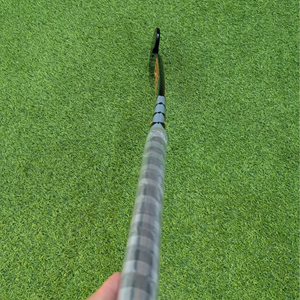 IBERIA Palos de Hockey sobre Césped de Fibra de Carbono Personalizados al por Mayor |   Duradero, Ligero y de Alto Rendimiento para Todos los Niveles. - Product Image 5