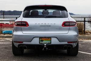 Porsche Macan Turbo 2015 d'occasion en excellent état, moteur V6 turbo de 400 ch - Product Image 2