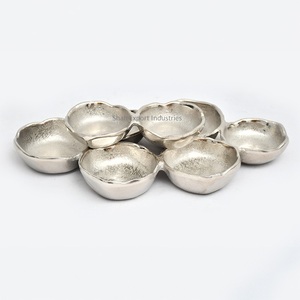 Plato de racimo de 9 cuencos de alta calidad, vajilla con acabado dorado, cuenco para servir galletas de frutas secas, cuencos de Metal con varios compartimentos - Product Image 4