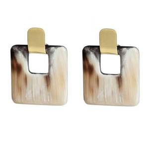 Pendientes de Cuerno de Búfalo Blanco de Diseño Exclusivo, Hechos a Mano por Mehak Impex, Pulidos con Cuidado - Product Image 4