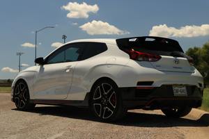 Hyundai Veloster N 2022 Usado en Buenas Condiciones - Product Image 3