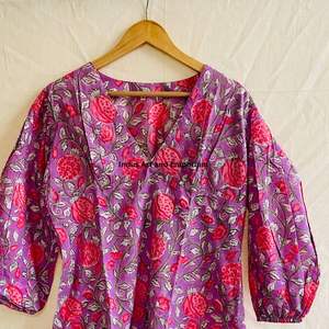 Hermoso Vestido Estampado Floral en Bloques de Algodón, Vestido para Uso Casual, Vestido Estampado a Mano - Product Image 2