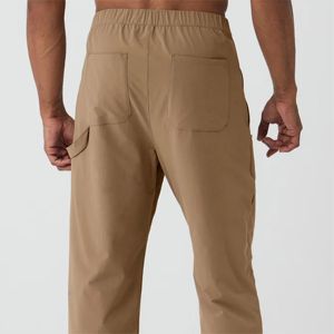 Joggers cónicos deportivos urbanos de fabricación personalizada OEM para hombres: elegantes y ajustados con bolsillos con cremallera - Product Image 2