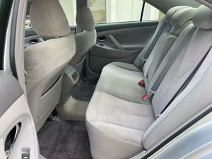 Toyota Camry Sedán 2011, Transmisión Automática, Asientos de Cuero, Interior Oscuro, Tamaño de Neumáticos R16, Volante a la Izquierda, Opción de Cambio Manual Trasero - Product Image 6