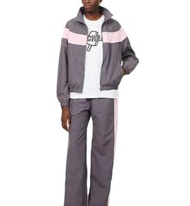 Veste coupe-vent imperméable et décontractée pour femmes Veste de sport d'extérieur avec doublure en nylon et col montant au meilleur prix - Product Image 3