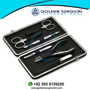 Ensemble de manucure personnalisé 6 pièces avec lime à ongles en cristal, dans un étui en cuir noir Ensemble de manucure haut de gamme Prix ​​abordable - Product Image 6