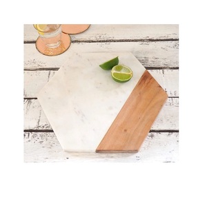 Tabla de cortar de madera de diseño moderno con superficie de doble cara para uso multiusos en la preparación de alimentos de cocina - Product Image 3