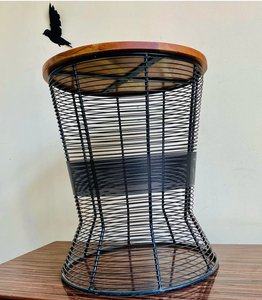 Vente en gros de meubles industriels, tabouret Jali en fer avec plateau en bois, design moderne pour bébés, enfants, chambres, extérieur, écoles - Product Image 5