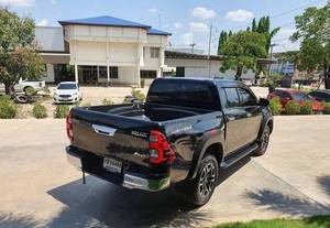 2021 Toyota Hilux Rogue Pickup utilisé Diesel FWD voiture Turbo moteur lumière intérieur sièges en cuir R18 pneus gauche direction pas cher taux - Product Image 3