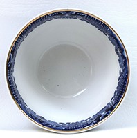 Robuuste, milieuvriendelijke, gepolijste keramische schaal met mooi patroon, aangepaste kleur, logo, klassieke stijl, geschikt voor thuis, hotel en restaurant.