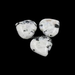 หินมูนสโตนสีรุ้งธรรมชาติหัวใจพองสำหรับการทำสมาธิคริสตัลพลอยพลังงานเลื่อนลอย - Product Image 1