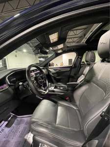 SUV de Lujo de Alta Gama Usado 2025, Serie R-Dynamic S Performance - Product Image 4