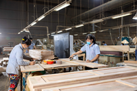 Volets Verticaux en Bois Massif de Qualité Supérieure, Design Moderne, Durables, Écologiques, Tailles Personnalisées pour Cuisine Extérieure, Salon, Hôtel