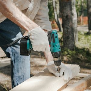 Maintenant en vente Vis à rondelle collée à points de type 17 16mm offrant une protection supérieure contre la corrosion - Product Image 5