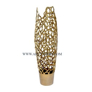 Lot de 2 vases à fleurs en laiton plaqué or et métal Design attrayant Vases et pots à fleurs décoratifs pour table de sol au prix le plus bas - Product Image 2