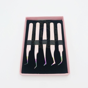 คีมหนีบขนตาสำหรับเด็กสีชมพูอ่อนมีลายเพชรสีรุ้งทำจากสเตนเลสสตีล - Product Image 6