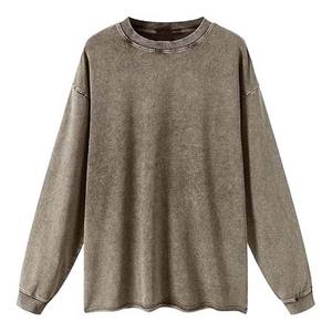 Sweat-shirts à col rond épais brodés de haute qualité personnalisés, lavés à l'acide, avec un design délavé au soleil pour hommes - Product Image 1