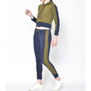 เสื้อวอร์มผู้หญิงมีฮู้ดและกางเกงขากว้างเสื้อครอปซิปแขนยาว - Product Image 3