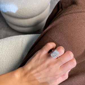 แหวนหมั้นเพชรสำหรับปลูกในห้องปฏิบัติการ10กะรัต | รัศมีสีขาวทอง14K ที่ซ่อนอยู่ | แหวนเพชรในห้องปฏิบัติการขนาดใหญ่ | - Product Image 4