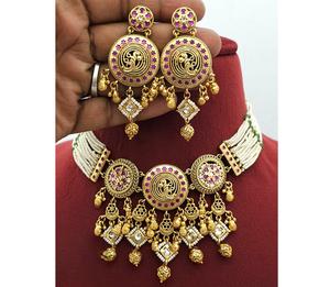 ชุดสร้อยคอแบบโชคเกอร์สไตล์ใหม่ ดีไซน์หรูหรา คุณภาพพรีเมียม ชุบทอง พร้อมต่างหู สำหรับงานแต่งงาน คอลเลคชั่นสำหรับผู้หญิง - Product Image 1