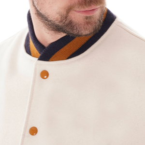 Chaqueta Universitaria de Lana con Logotipo Personalizado para Hombre, Color Sólido, Mangas Completas, Logotipo Bordado, Chaqueta Universitaria con un Solo Botón para Hombre - Product Image 3