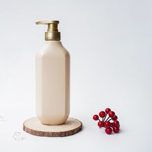 Bouteille en plastique HDPE 500ml avec pulvérisateur à pompe pour shampooing revitalisant Gel douche nettoyant pour le visage Lotion de soin du corps 2025 ans vente - Product Image 2