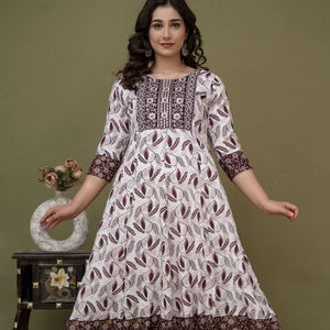 Robe longue de qualité supérieure séquence broderie travail côté Dori Handloom fabricant indien - Product Image 1