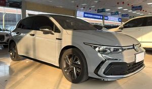 Volkswagen <span class=keywords><strong>Golf</strong></span> R280TSI DSG R-Line 2021, 5 portes, 5 places, hayon, essence, fabriqué en Chine, voiture d'<span class=keywords><strong>occasion</strong></span> de qualité, conduite à gauche - Product Image 3