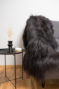 Alfombras de piel de oveja islandesa negra natural Alfombras de área de estilo escandinavo increíble de lana larga de doble cara - Product Image 2
